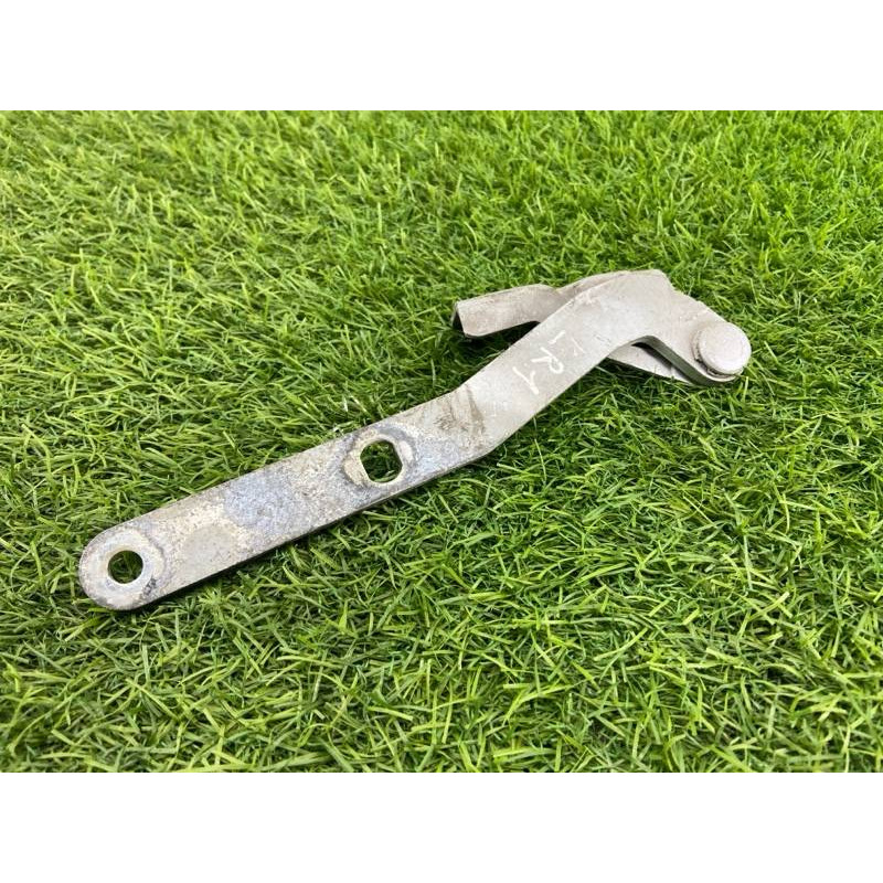 Петля капота (кузов и элементы) LAND ROVER FREELANDER L314 1999 1.8B BKB490020