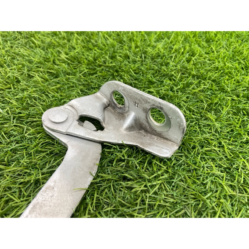 Петля капота (кузов и элементы) LAND ROVER FREELANDER L314 1999 1.8B BKB490020