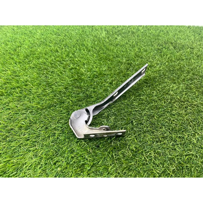 Петля капота (кузов и элементы) Volkswagen Passat B5 2003 2.5 AKN 3B0823302A