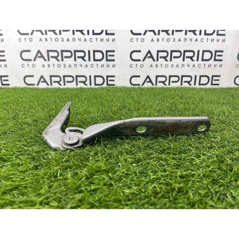 Петля капота (кузов и элементы) Volkswagen Passat B5 2003 2.5 AKN 3B0823302A