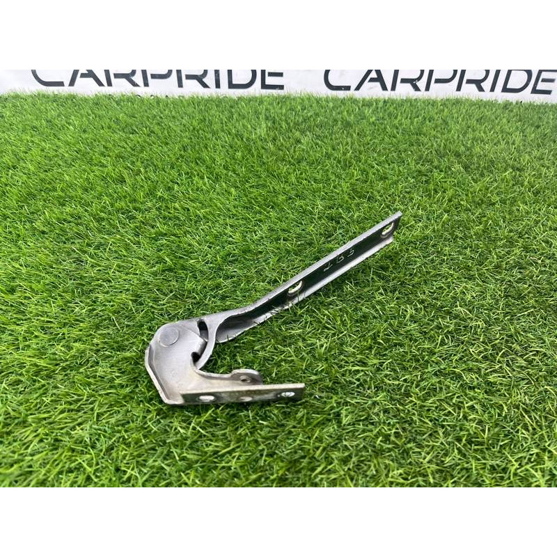 Петля капота (кузов и элементы) Volkswagen Passat B5 2003 2.5 AKN 3B0823302A