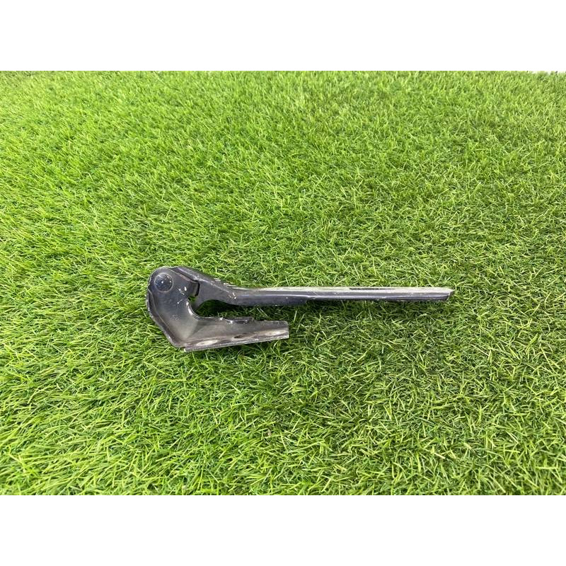 Петля капота (кузов и элементы) AUDI A4 B6 2003 2.0 ALT 8E0823302F