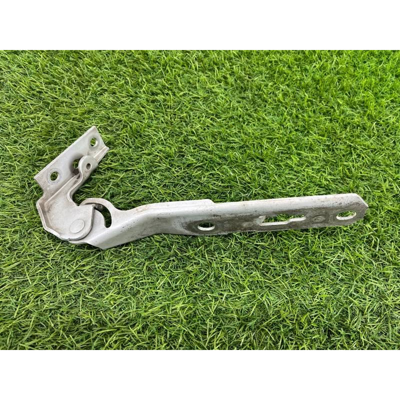 Петля капота (кузов и элементы) AUDI A4 B6 2003 2.0 ALT 8E0823301F