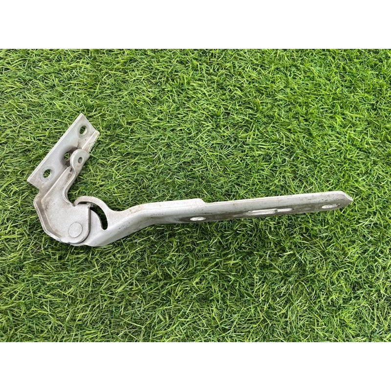 Петля капота (кузов и элементы) AUDI A4 B6 2003 2.0 ALT 8E0823301F