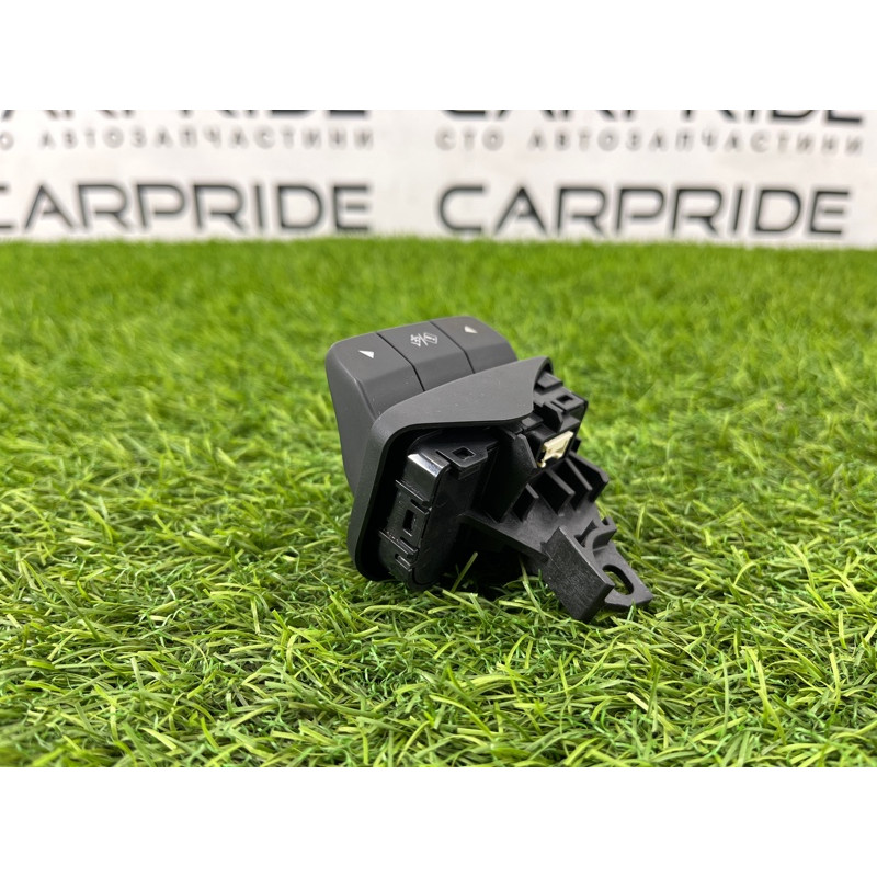 Кнопки руля (электрика / кнопки) Subaru Forester SK 2019 2.5 83158FL110