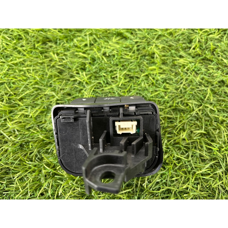 Кнопки руля (электрика / кнопки) Subaru Forester SK 2019 2.5 83158FL110