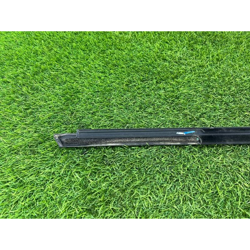 Молдинг стекла (кузов и элементы) Cadillac Xt5 1 2016 3.6 84175890