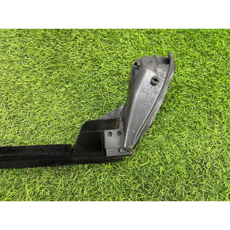 Внутрішній молдинг скла (зовнішні елементи кузова) BMW 3-series E92 2010 3.0 N54 51337119090