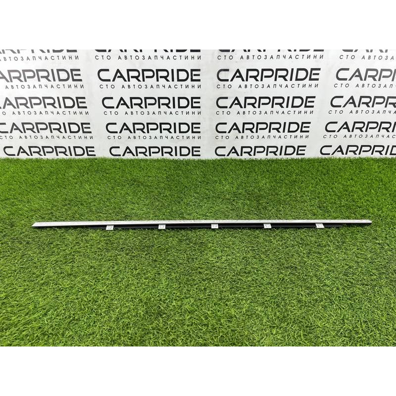 Молдинг стекла (кузов и элементы) Hyundai Sonata LF 2015 2.4 83220C1000