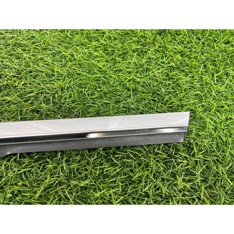 Молдинг стекла (кузов и элементы) Hyundai Sonata LF 2015 2.4 83220C1000