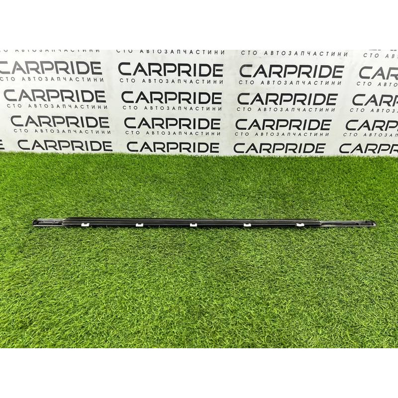 Молдинг стекла (кузов и элементы) Hyundai Sonata LF 2015 2.4 83220C1000