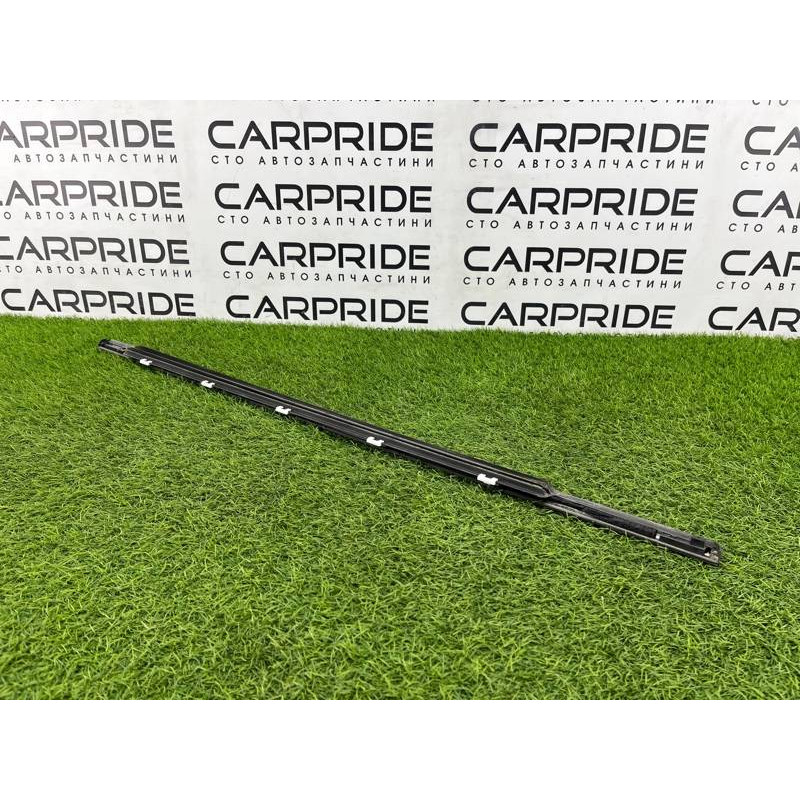 Молдинг стекла (кузов и элементы) Hyundai Sonata LF 2015 2.4 83220C1000