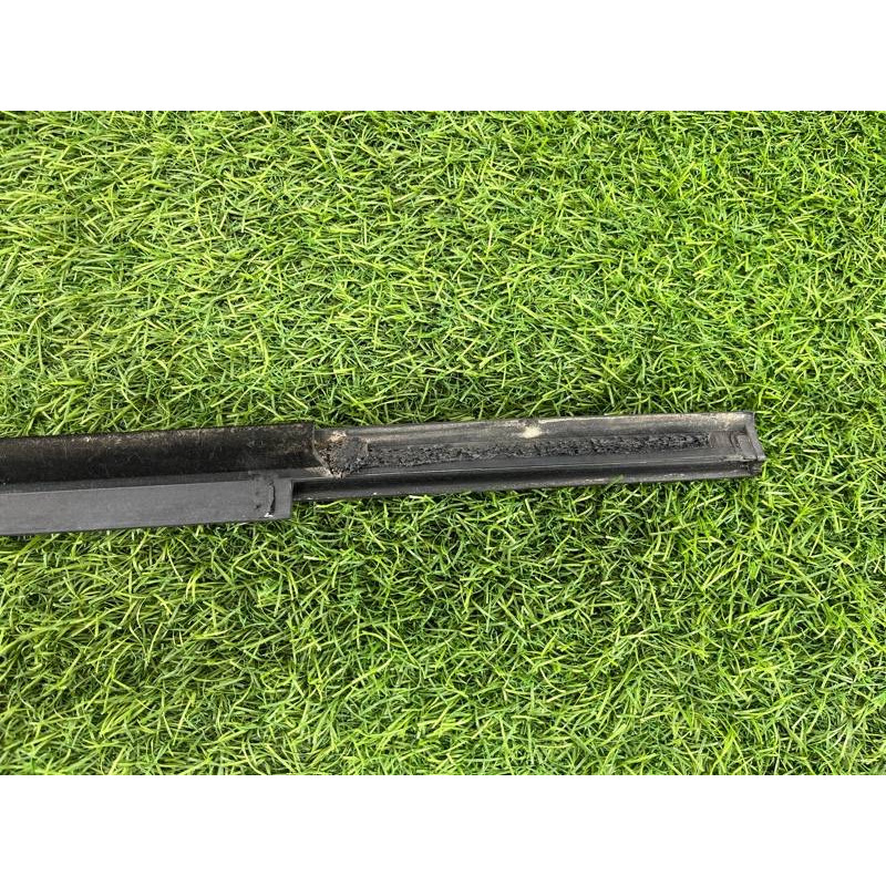 Молдинг скла (кузов і елементи) Jeep Cherokee Trailhawk 2014 2.4 68156232AA