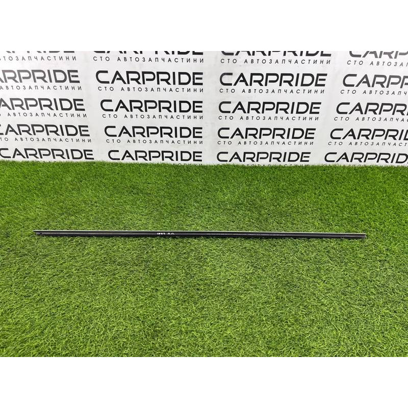 Молдинг скла (кузов і елементи) BMW 3-series E93 2010 3.0 N52 51337173552