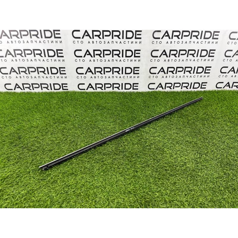 Молдинг скла (кузов і елементи) BMW 3-series E93 2010 3.0 N52 51337173552