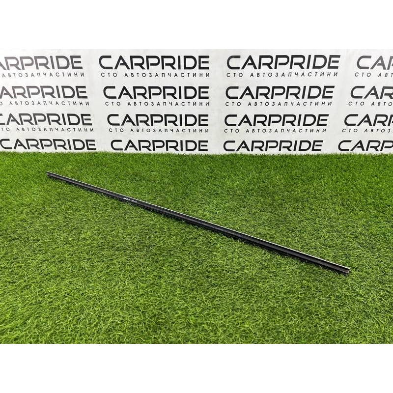 Молдинг скла (кузов і елементи) BMW 3-series E93 2010 3.0 N52 51337173552