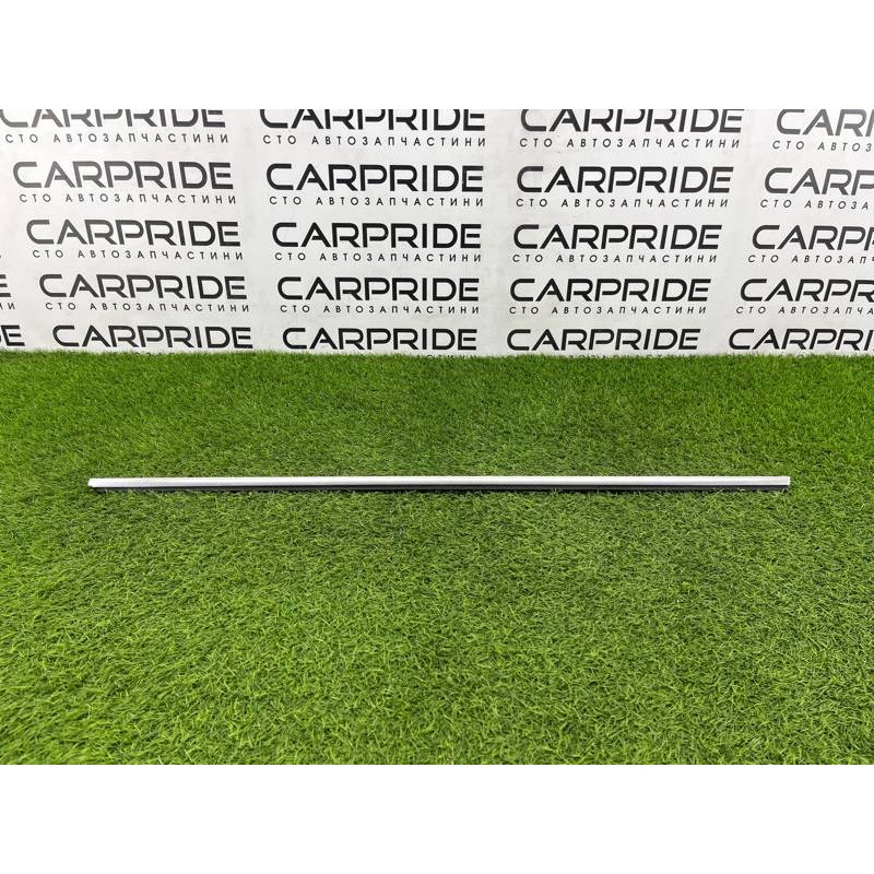 Молдинг скла (кузов і елементи) BMW 3-series E93 2010 3.0 N52 51337173552