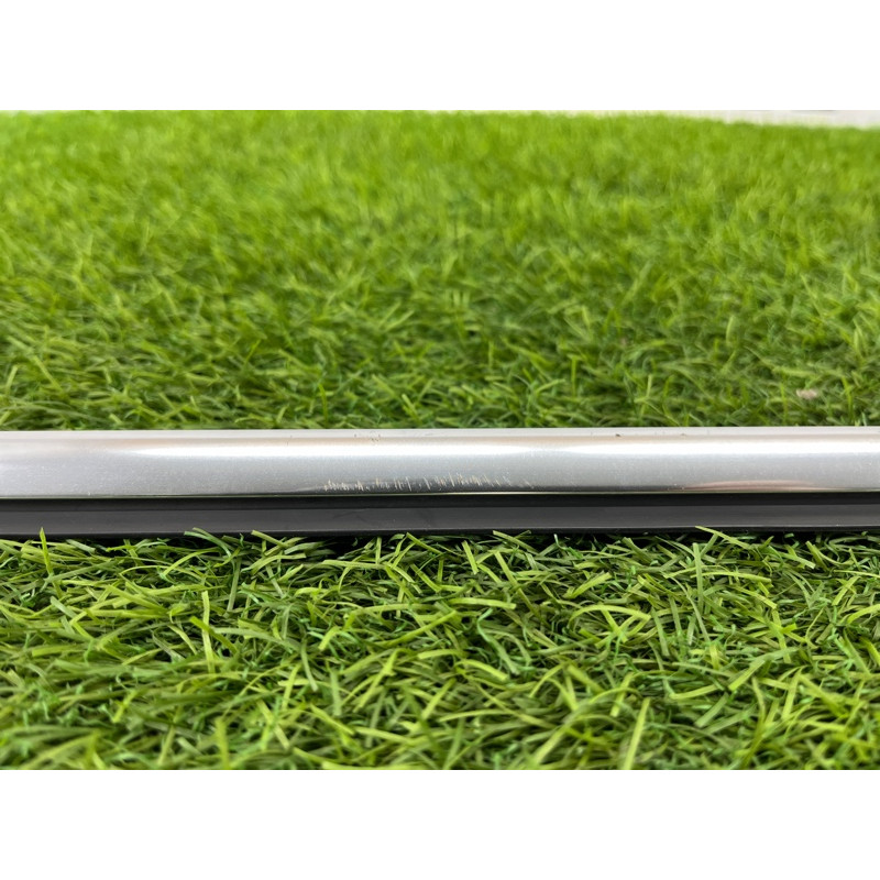 Молдинг скла (кузов і елементи) BMW 3-series E93 2010 3.0 N52 51337173552