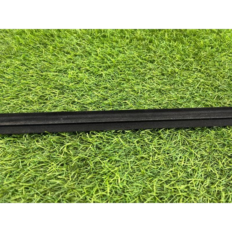 Молдинг скла (кузов і елементи) BMW 3-series E93 2010 3.0 N52 51337173552