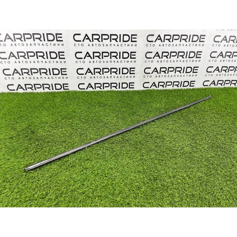 Молдинг стекла (кузов и элементы) Mercedes-Benz E-class W124 1990 3.2 A1246900280