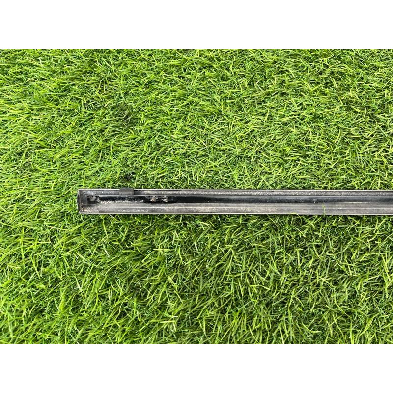 Молдинг стекла (кузов и элементы) Mercedes-Benz E-class W124 1990 3.2 A1246900280