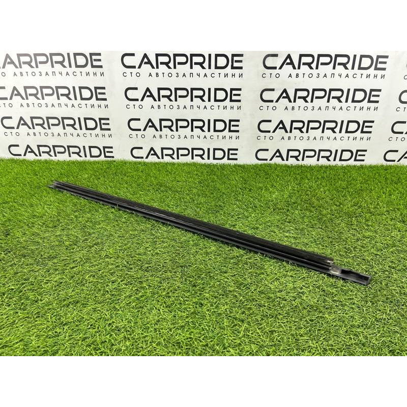 Молдинг стекла (кузов и элементы) LAND ROVER Range Rover P38 1996 4.6 Lucas ALR3146