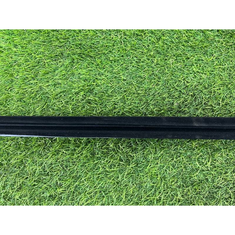 Внутрішній молдинг скла (зовнішні елементи кузова) BMW 3-series E93 2010 3.0 N52 51337187084