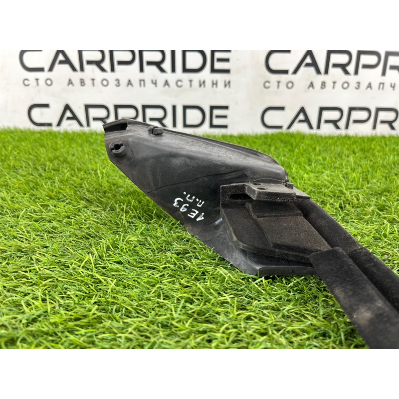 Внутрішній молдинг скла (зовнішні елементи кузова) BMW 3-series E93 2010 3.0 N52 51337187084