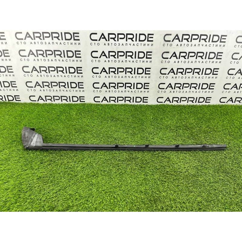 Внутрішній молдинг скла (зовнішні елементи кузова) BMW 3-series E93 2010 3.0 N52 51337187084