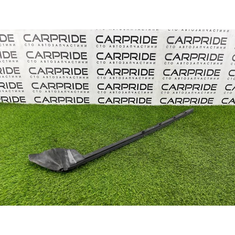 Внутрішній молдинг скла (зовнішні елементи кузова) BMW 3-series E93 2010 3.0 N52 51337187084