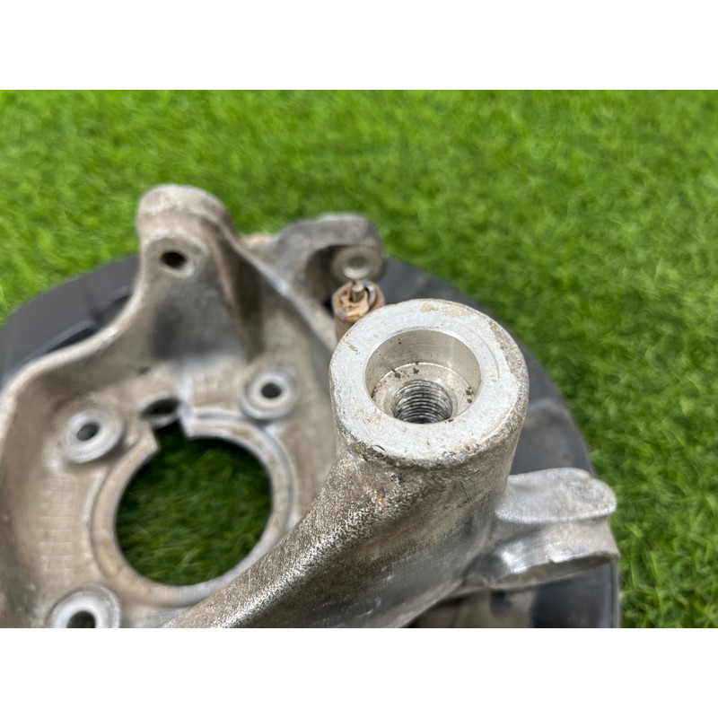 Цапфа подвески (подвеска) BMW 5-series E39 1999 M51d25 33321091336