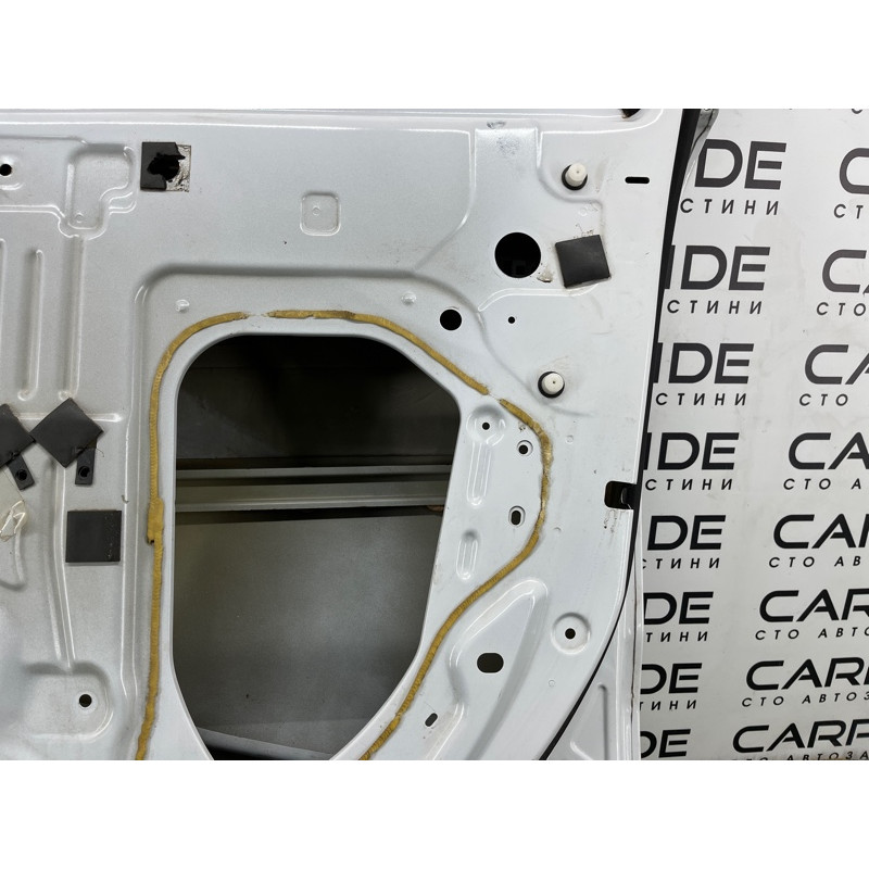 Дверь голая (наружные элементы кузова) Ford Explorer MK5 2017 3.7 JB5Z7820124B