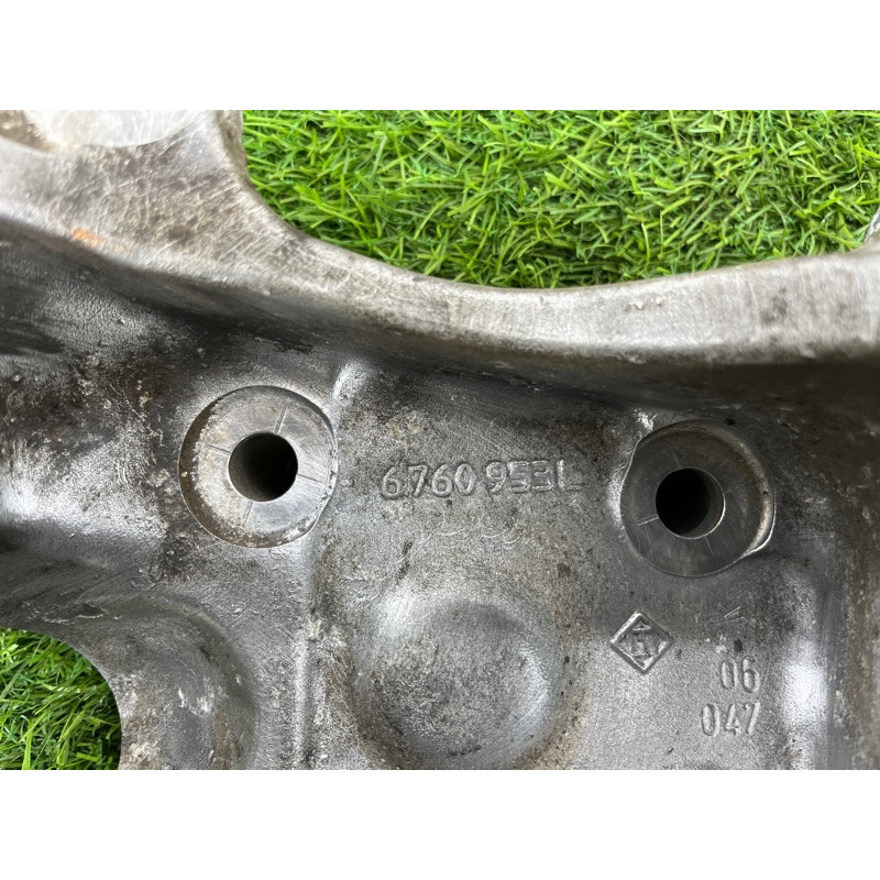 Поворотный кулак (подвеска) BMW 5-series E60 2004 M54B22 31216760953