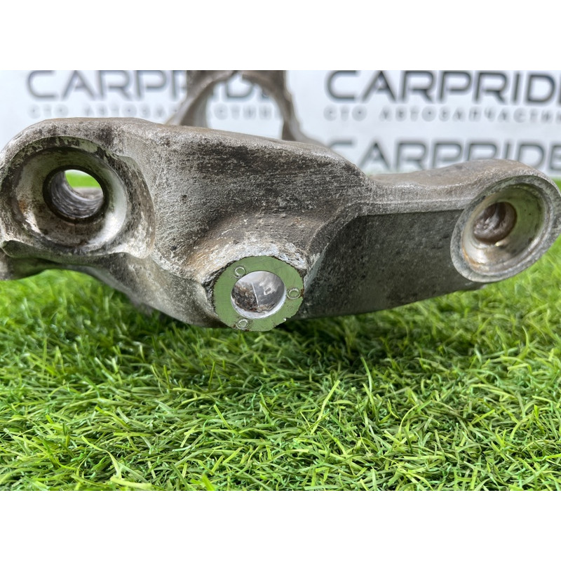 Поворотный кулак (подвеска) BMW 5-series E60 2004 M54B22 31216760953