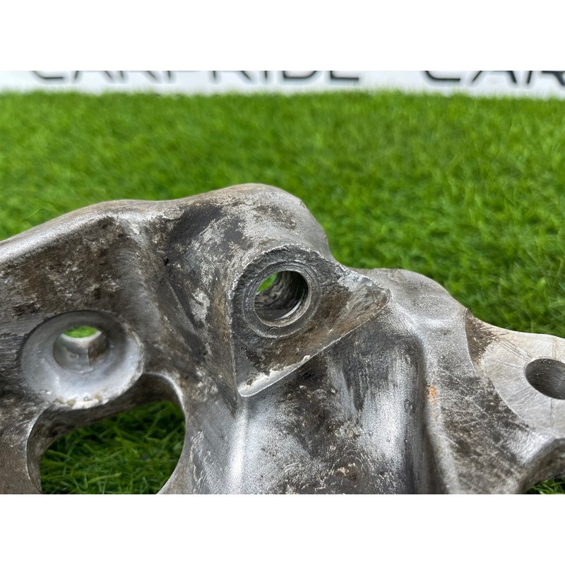 Поворотный кулак (подвеска) BMW 5-series E60 2004 M54B22 31216760953