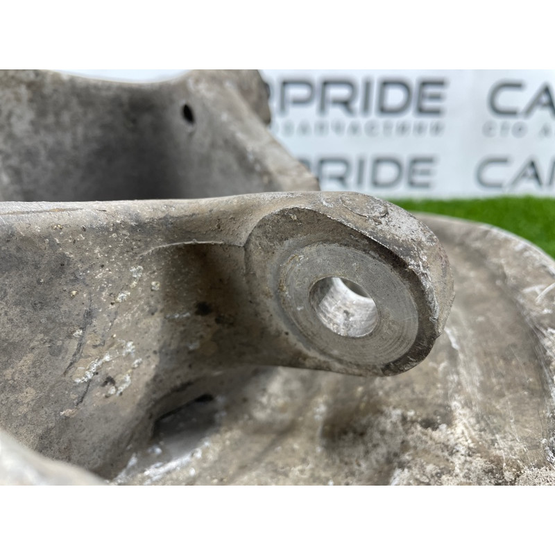 Цапфа підвіски (підвіска) BMW 5-series F10 2013 N47D20 33326793769