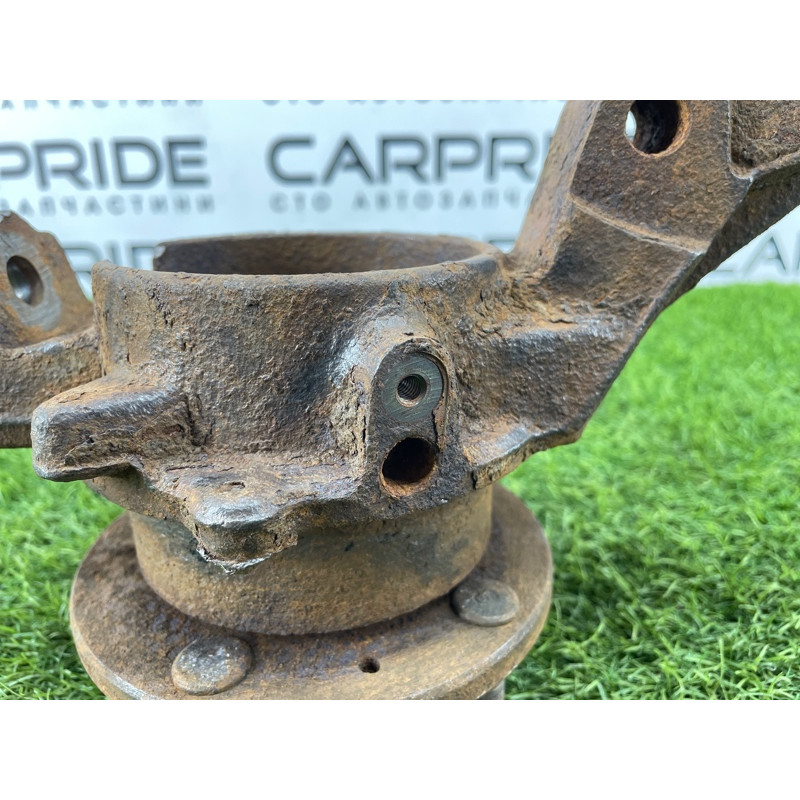 Поворотный кулак (подвеска) LAND ROVER FREELANDER L314 1999 1.8B RUB000040