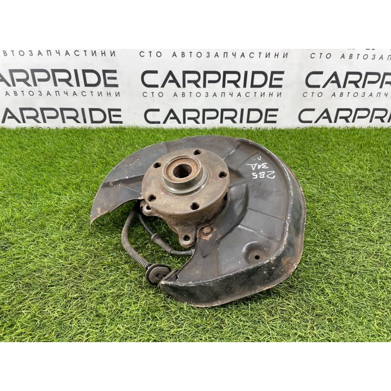 Цапфа подвески (подвеска) Volkswagen Passat B5 2003 2.5 AKN 8E0505435N