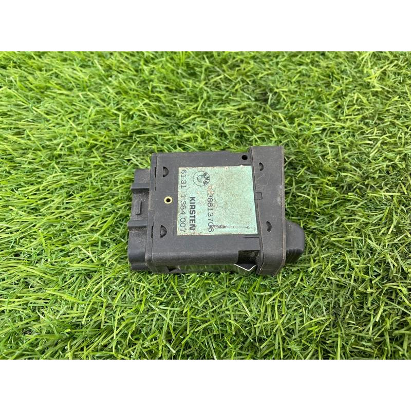 Кнопка противотуманных фар (электрика / кнопки) BMW 5-series E34 61311384007