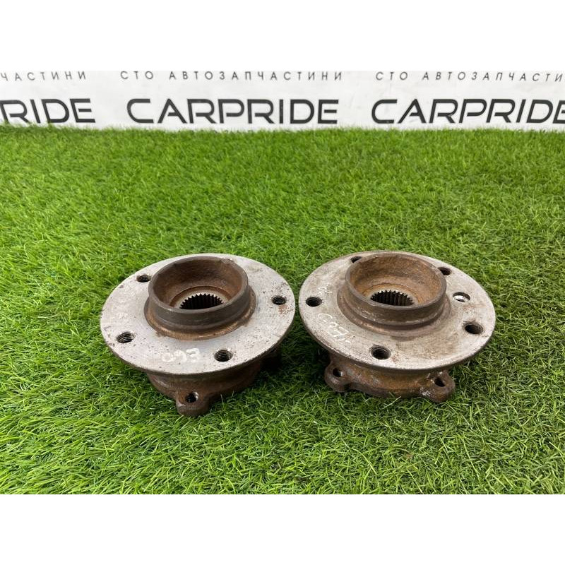 Ступица (подвеска) BMW 5-series E60 M54b30 33411095652