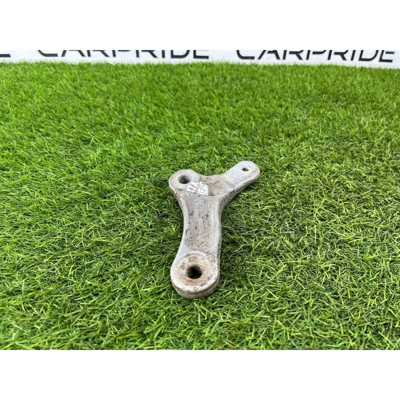 Кронштейн стойки стабилизатора (подвеска) BMW 5-series E60 2004 M54B22 31356758527