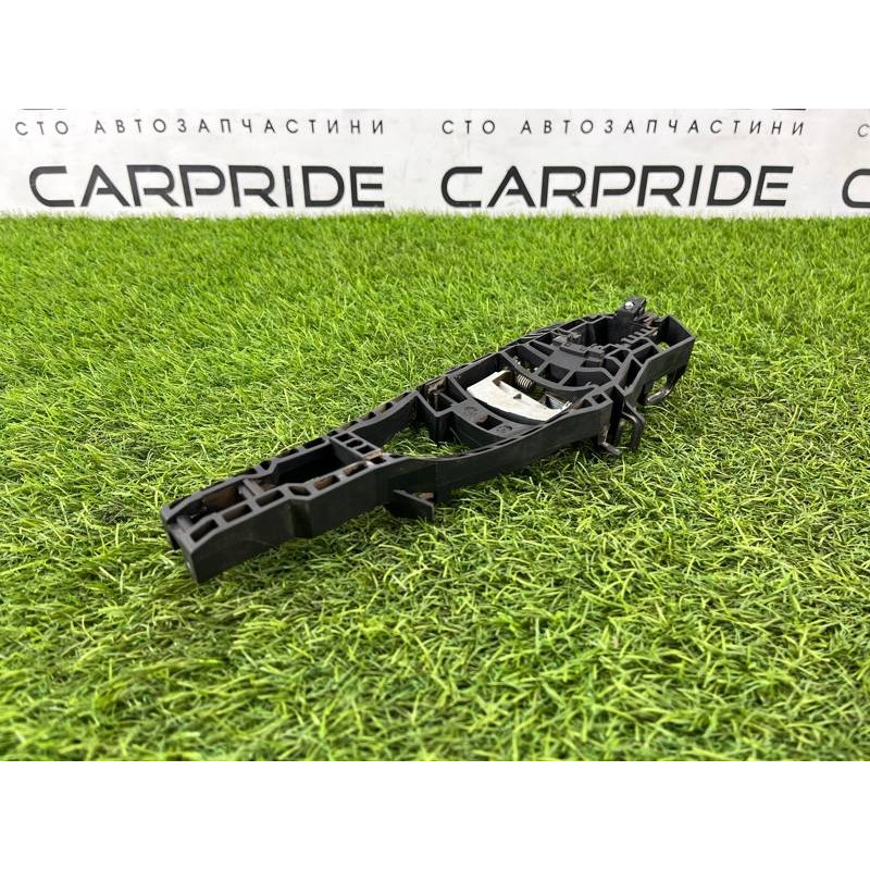 Кронштейн ручки двери (кузов и элементы) BMW 3-series F30 2014 N20B20 51217242568