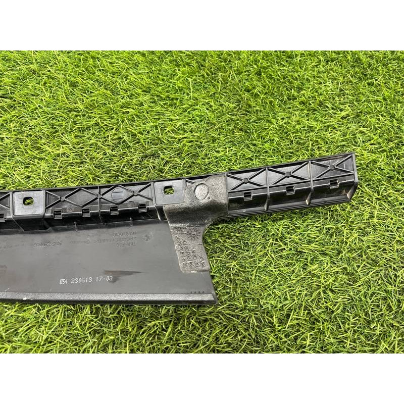 Накладка двери боковая (кузов и элементы) BMW 3-series F30 2013 N26B20 51357258308