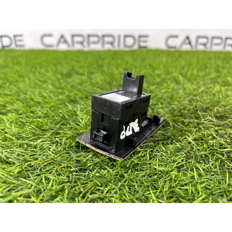 Кнопка стеклоподъемника (электрика / кнопки) BMW 5-series F10 2011 3.0 N55B30 61319163527