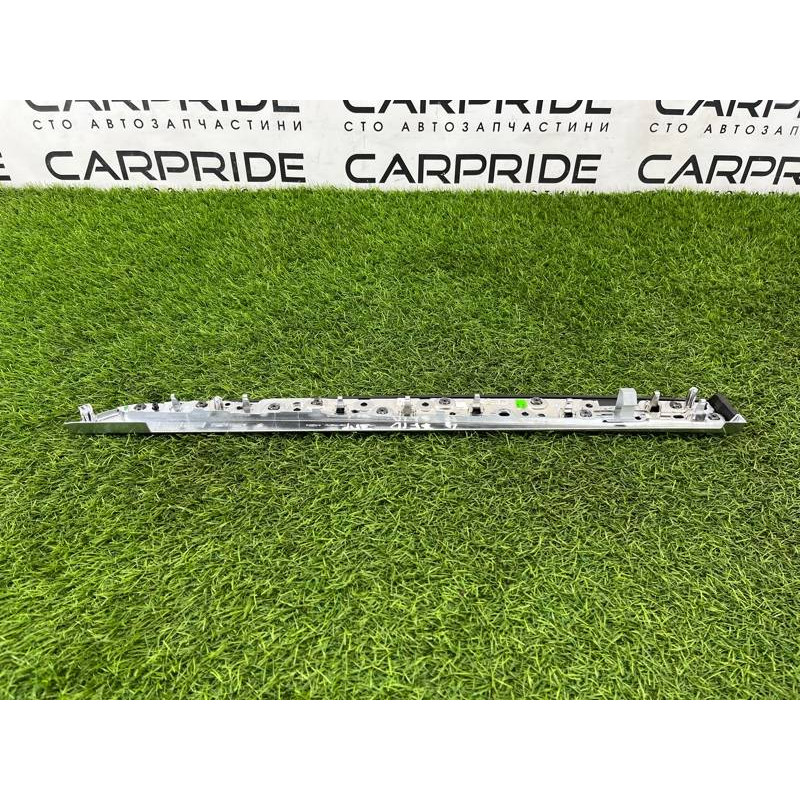 Декоративна накладка карти дверей (салон) BMW 5-series F10 2011 3.0 N55B30 51427225530