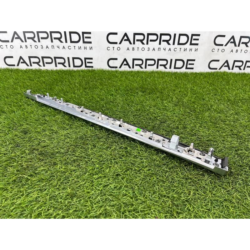 Декоративна накладка карти дверей (салон) BMW 5-series F10 2011 3.0 N55B30 51427225530