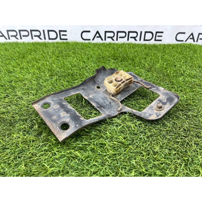 Крепление бампера (кузов и элементы) LAND ROVER Range Rover P38 1996 4.6 Lucas