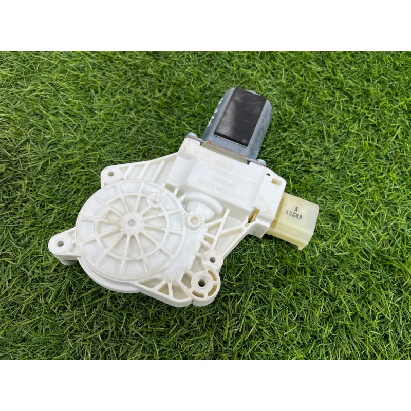 Мотор стеклоподъемника (электрика) BMW 5-series F10 2011 3.0 N55B30 51337271564