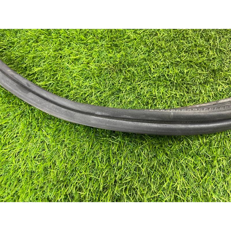 Уплотнитель проема багажника (кузов и элементы) Subaru Forester SJ 2016 2.5 63516SG001