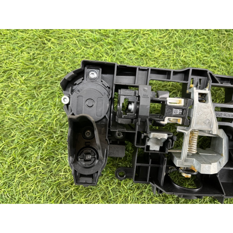 Кронштейн ручки двери (кузов и элементы) BMW 5-series F10 2013 N63B44 51217269355